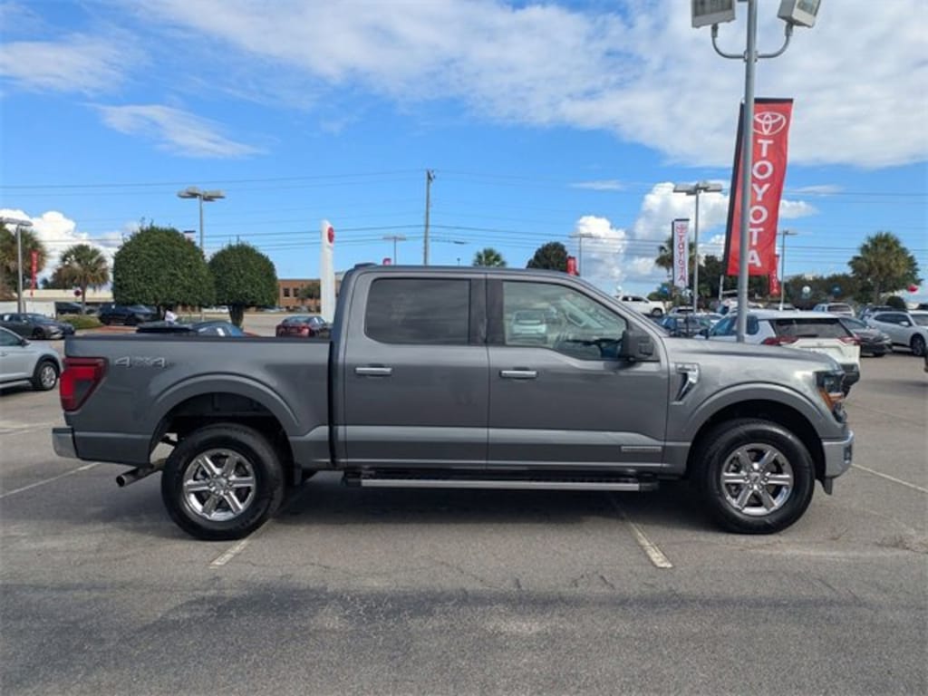 Used 2024 Ford F-150 XLT Truck SuperCrew Cab
