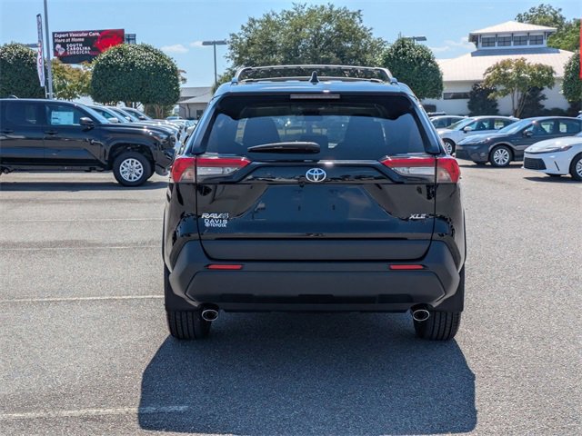 2025 Toyota RAV4 XLE Premium photo 4
