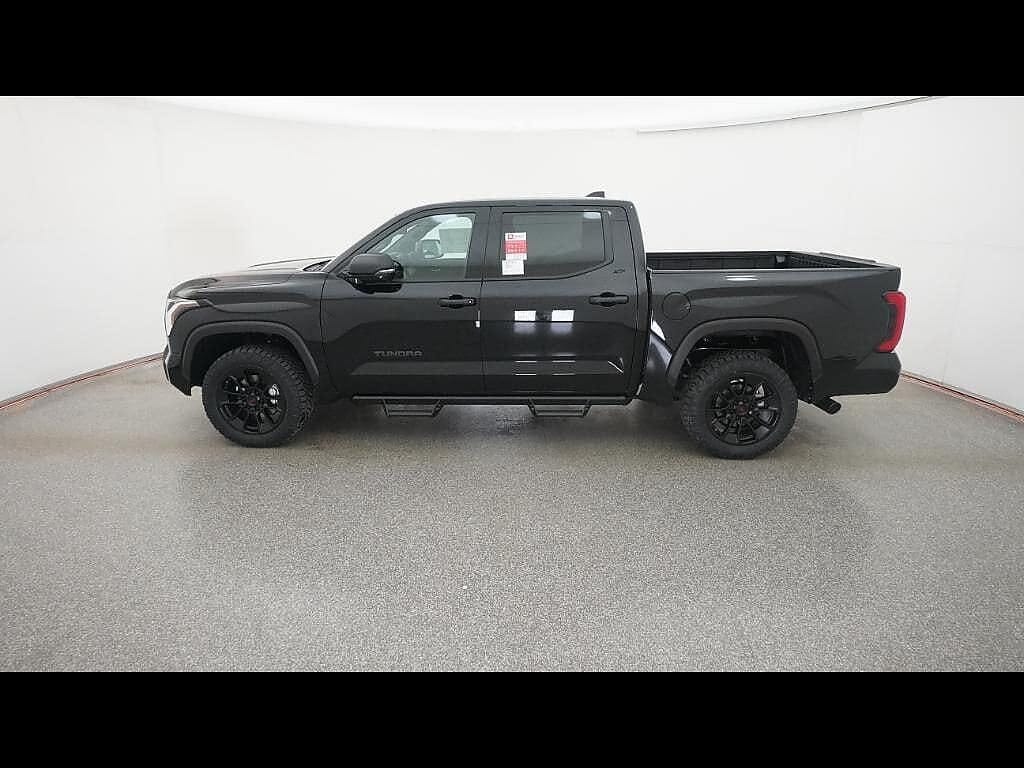 2026 Toyota Tundra SR5 - Photo 15