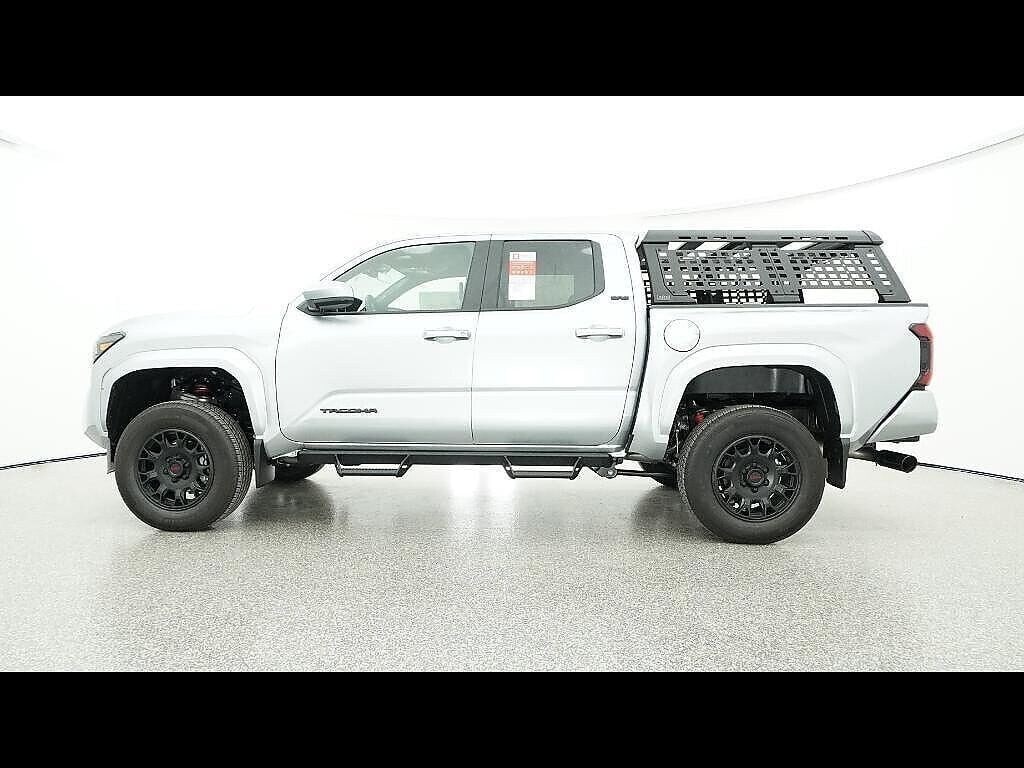 2025 Toyota Tacoma SR5 - Photo 60