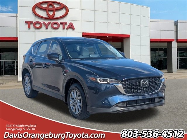 2022 Mazda CX-5 S Preferred package's photo