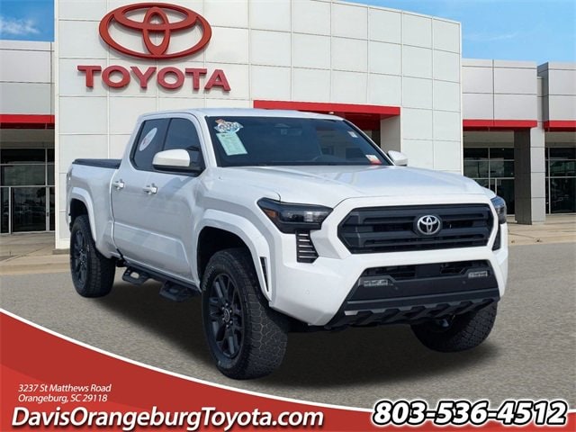 2024 Toyota Tacoma SR5's photo
