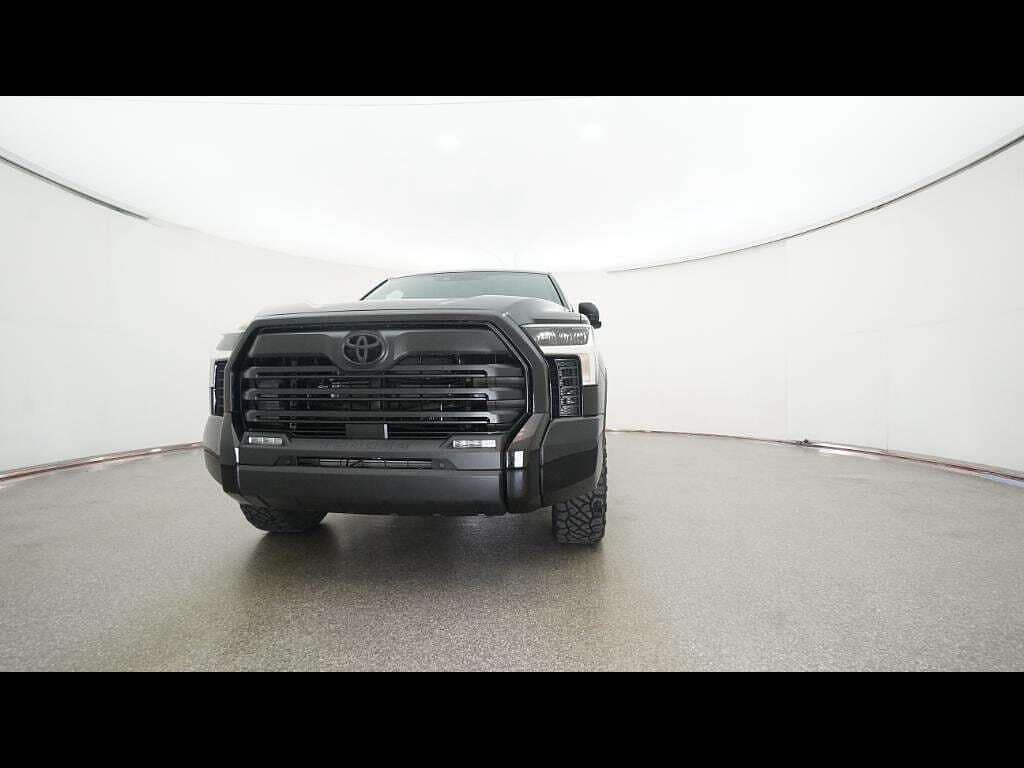2026 Toyota Tundra SR5 - Photo 7