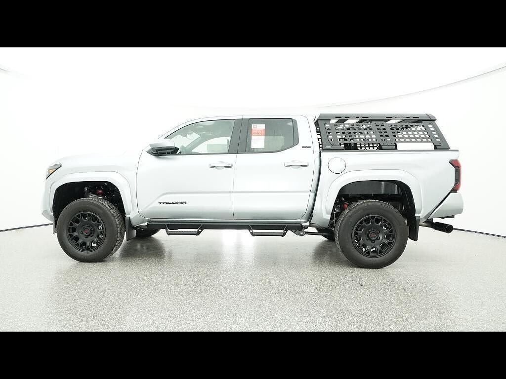 2025 Toyota Tacoma SR5 - Photo 27