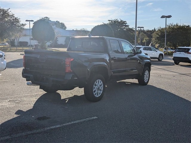 2024 Toyota Tacoma SR5 photo 3