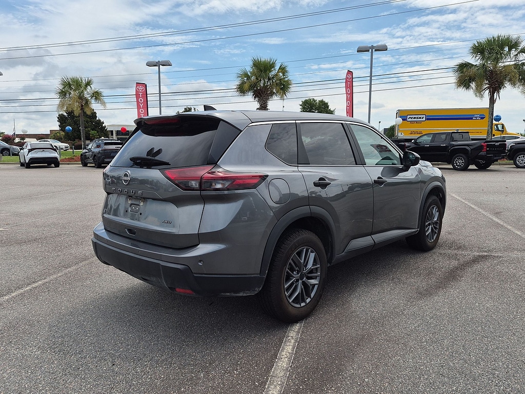 Used 2024 Nissan Rogue S SUV