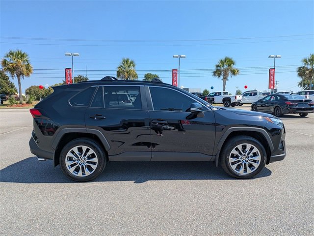 2025 Toyota RAV4 XLE Premium photo 2