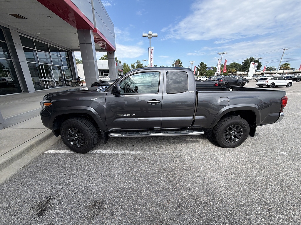 Used 2022 Toyota Tacoma Truck Access Cab