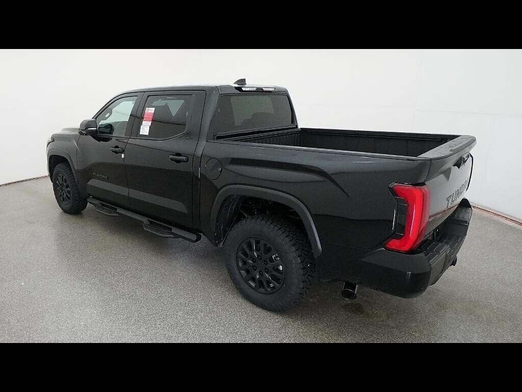2026 Toyota Tundra SR5 - Photo 18