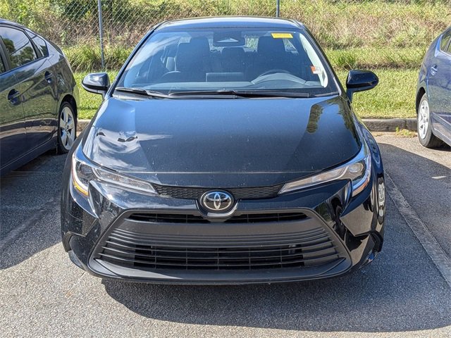 2025 Toyota Corolla LE photo 2