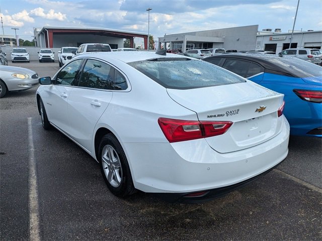 2024 Chevrolet Malibu LS photo 4