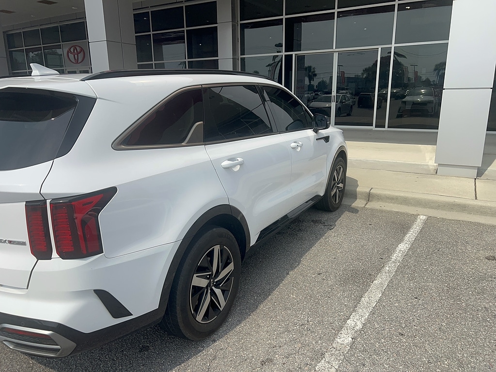 Used 2021 Kia Sorento EX SUV