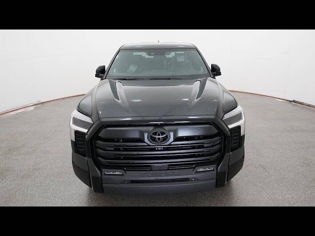 2026 Toyota Tundra SR5 - Photo 7