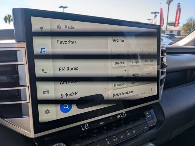 2025 Toyota Tundra SR5 - Photo 20
