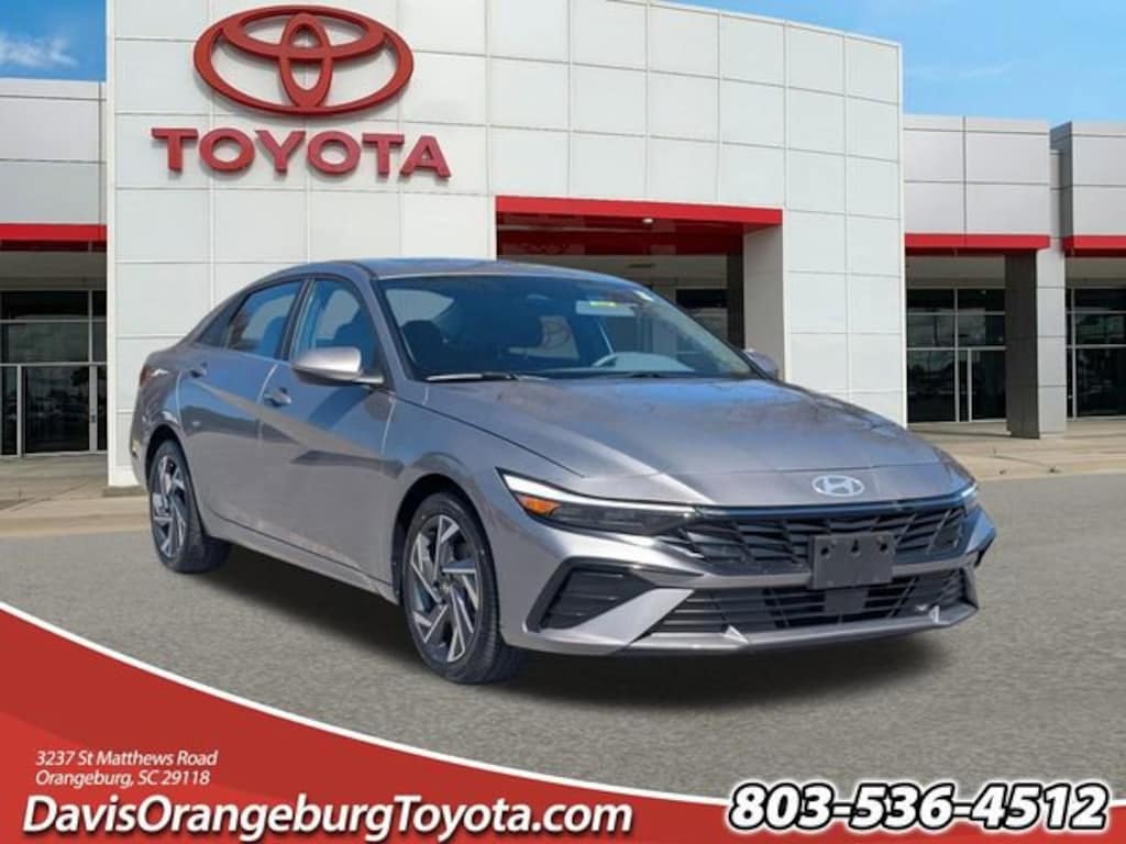 Used 2025 Hyundai Elantra SEL Convenience Sedan