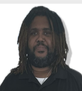 Staff member LaJaeric "LJ" Miller from 328f25e1b556