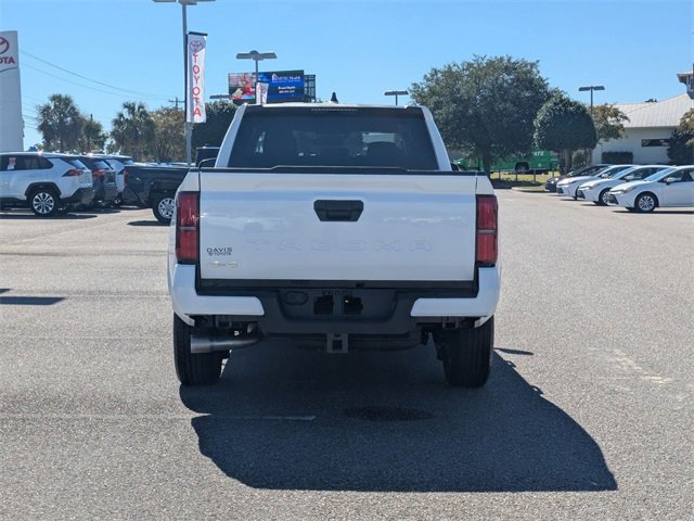 2025 Toyota Tacoma Limited photo 4