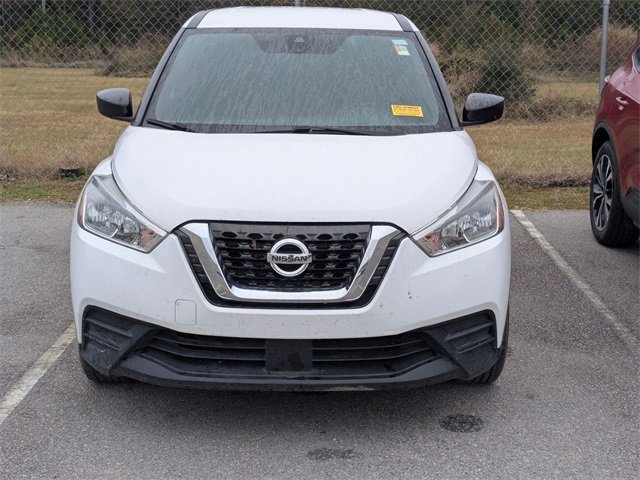 2020 Nissan Kicks S photo 2