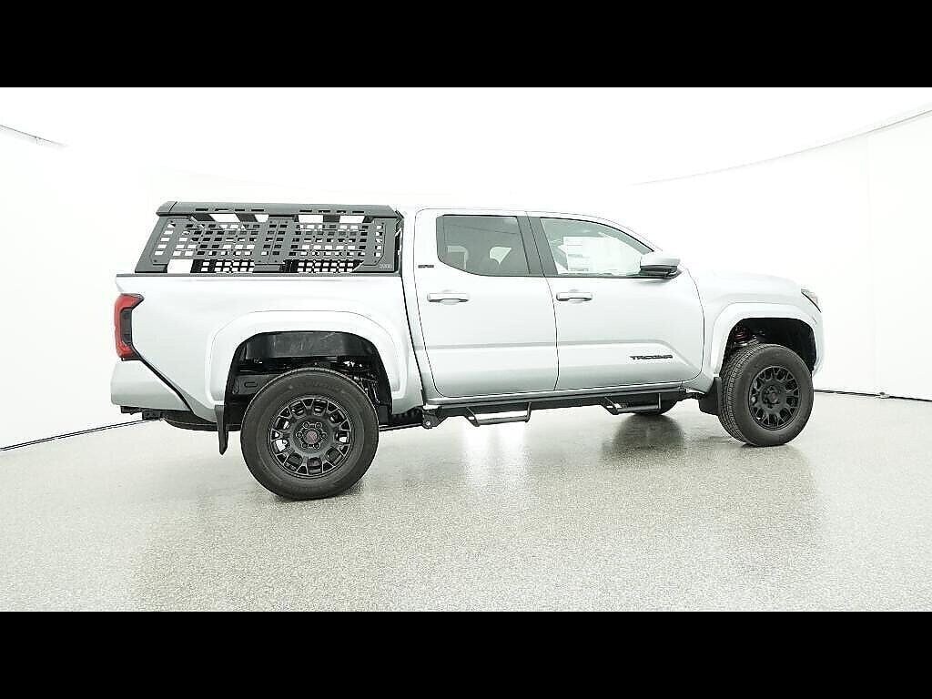 2025 Toyota Tacoma SR5 - Photo 45