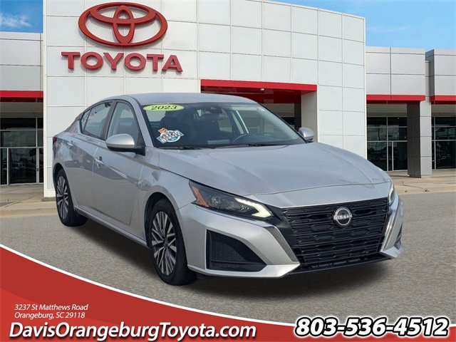 2023 Nissan Altima SV's photo