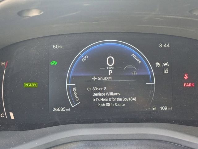 2025 Toyota Camry LE - Photo 19