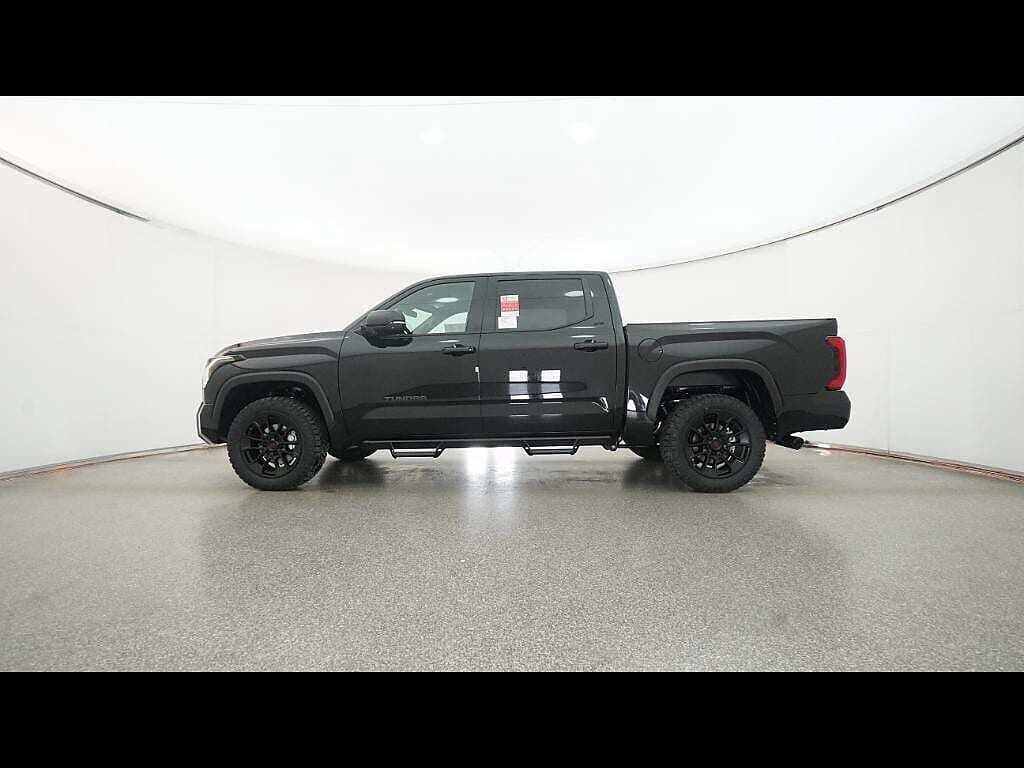2026 Toyota Tundra SR5 - Photo 32