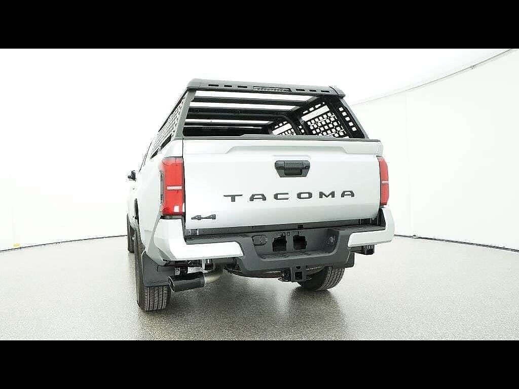 2025 Toyota Tacoma SR5 - Photo 114