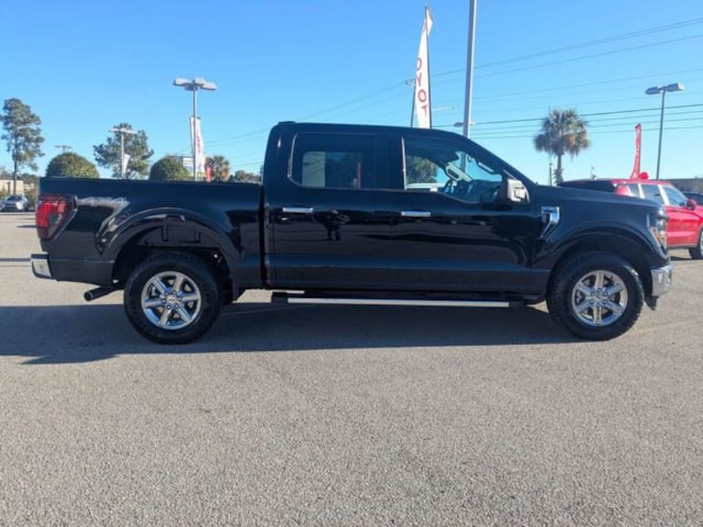 Used 2025 Ford F-150 XLT Truck SuperCrew Cab