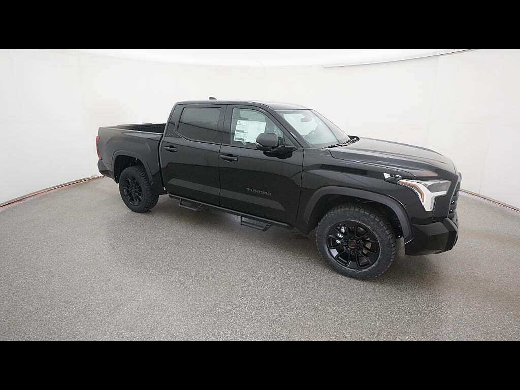 2026 Toyota Tundra SR5 - Photo 26