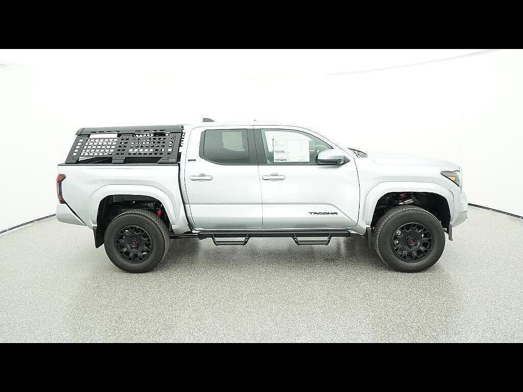 2025 Toyota Tacoma SR5 - Photo 42