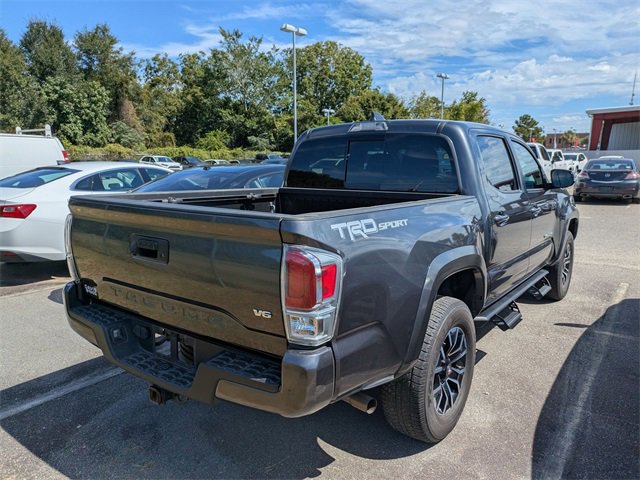 2023 Toyota Tacoma TRD Off-Road photo 2
