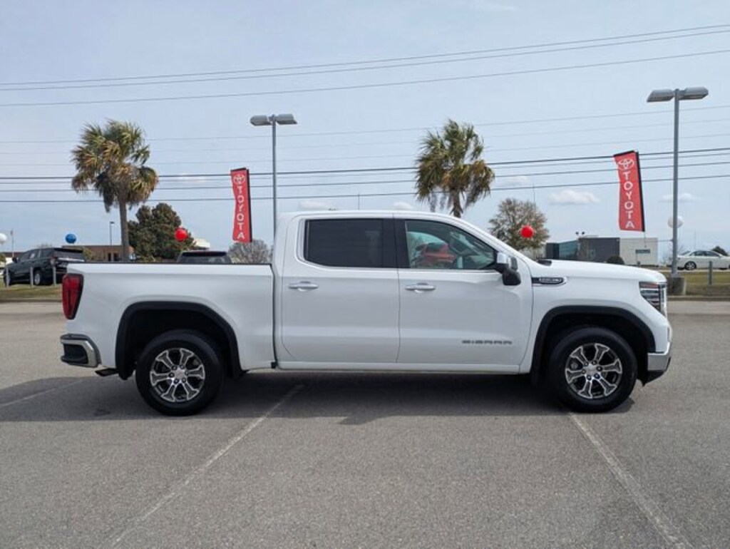 Used 2025 GMC Sierra 1500 SLT Truck Crew Cab