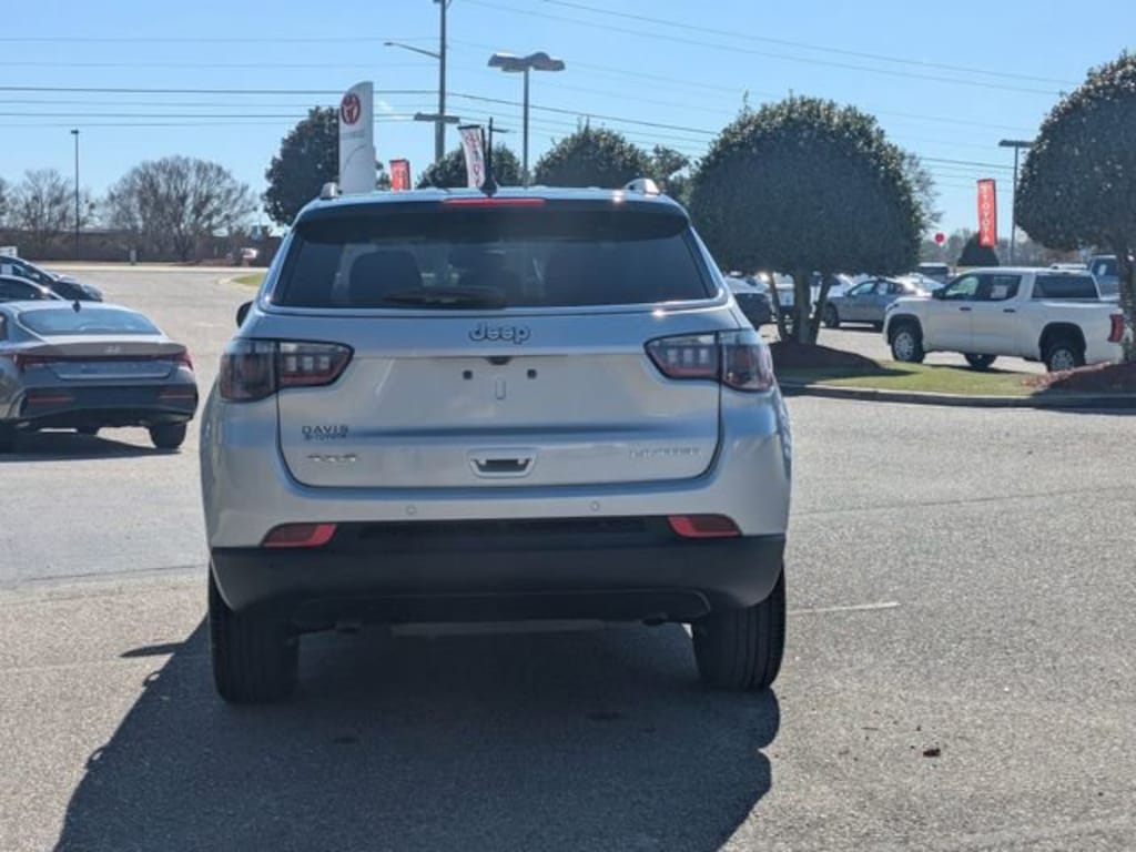 Used 2025 Jeep Compass Limited SUV