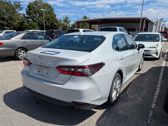 2023 Toyota Camry LE photo 2