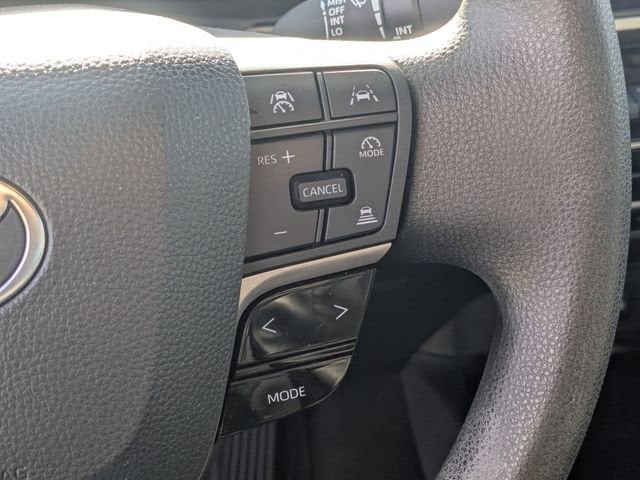 2025 Toyota Camry LE - Photo 18