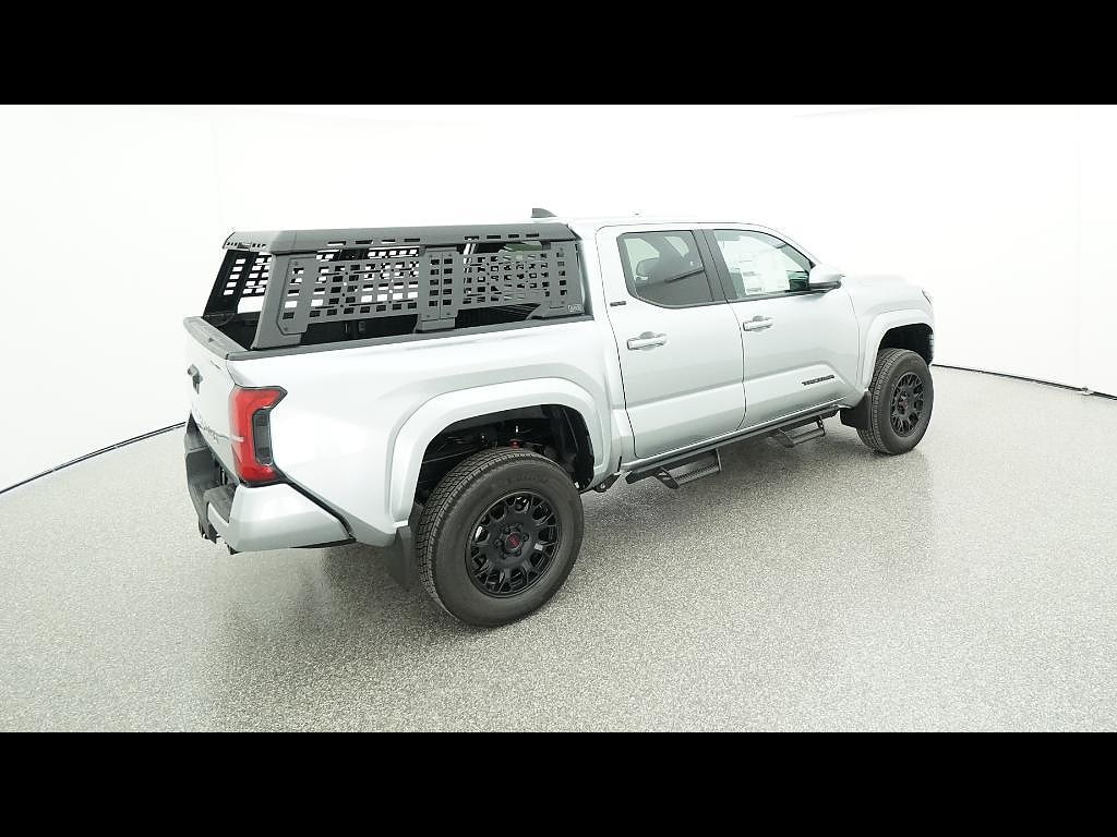 2025 Toyota Tacoma SR5 - Photo 6