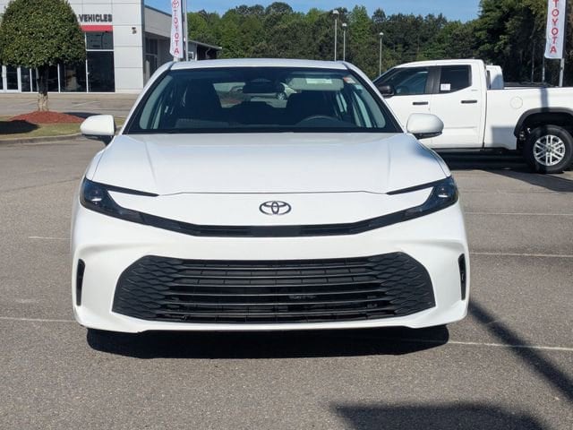 2025 Toyota Camry LE - Photo 8