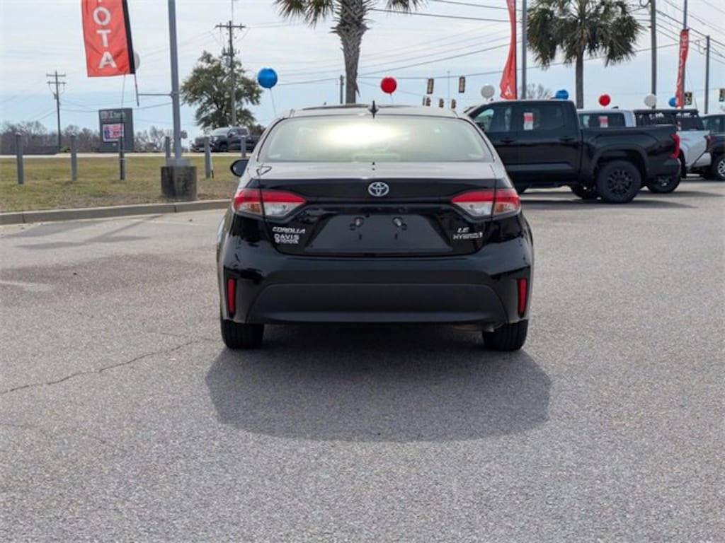 Certified 2024 Toyota Corolla Hybrid LE Sedan