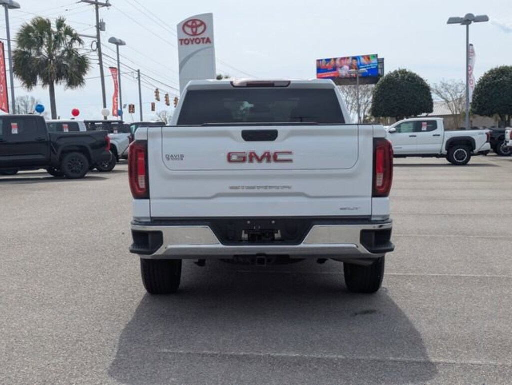 Used 2025 GMC Sierra 1500 SLT Truck Crew Cab