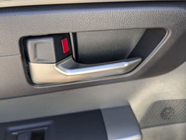 2025 Toyota Tundra SR5 - Photo 26