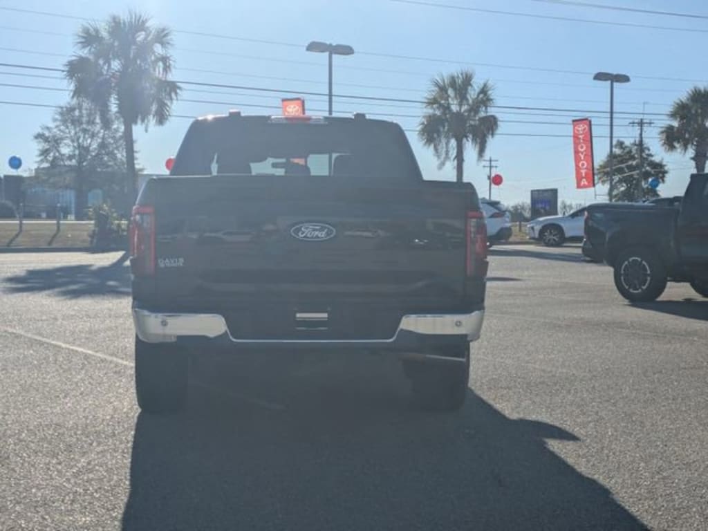 Used 2025 Ford F-150 XLT Truck SuperCrew Cab