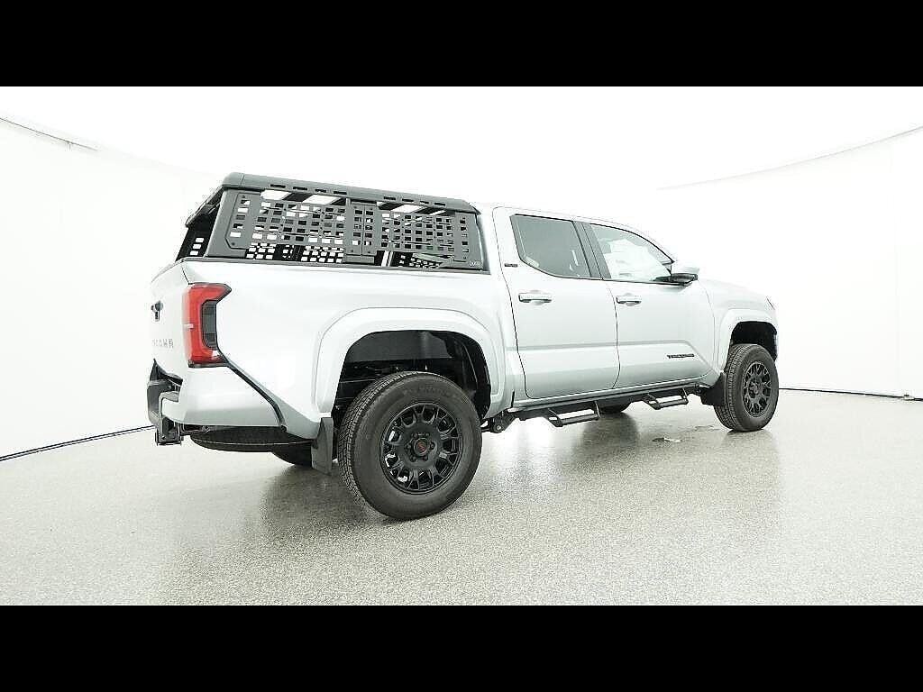 2025 Toyota Tacoma SR5 - Photo 39