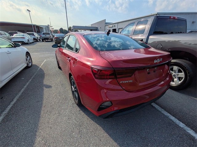 2023 Kia Forte LXS photo 3