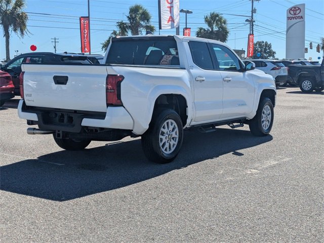 2025 Toyota Tacoma Limited photo 3