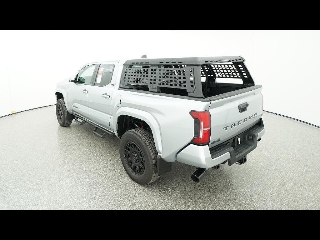 2025 Toyota Tacoma SR5 - Photo 23