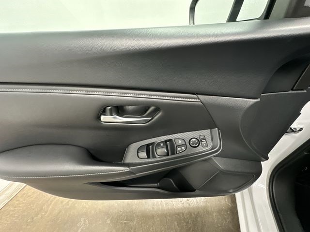 Thumbnail: 2023 Nissan Sentra - 17