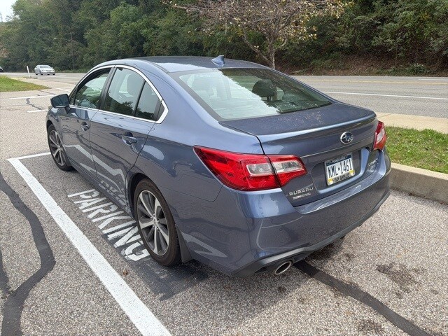 2018 Subaru Legacy Limited photo 2