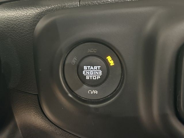 Thumbnail: 2021 Jeep Gladiator - 10