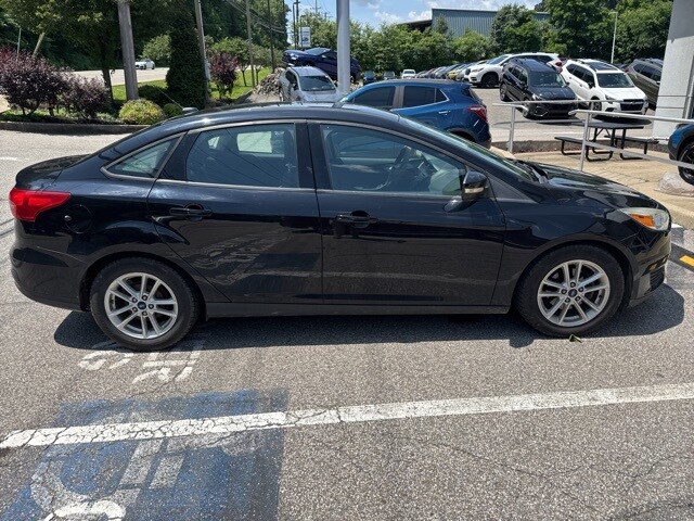 Thumbnail: 2017 Ford Focus - 2