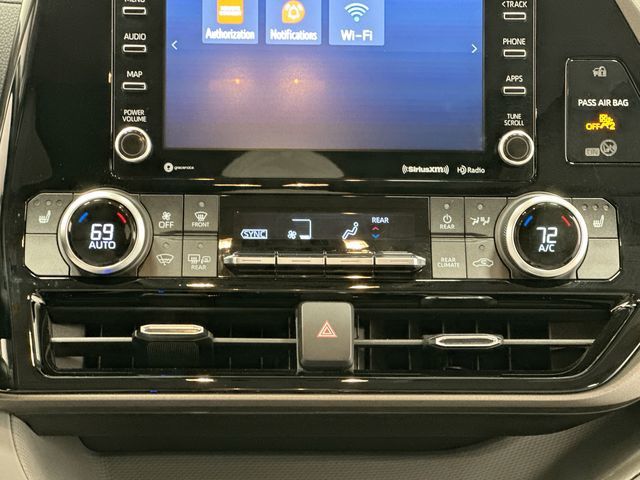 Thumbnail: 2022 Toyota Highlander - 16